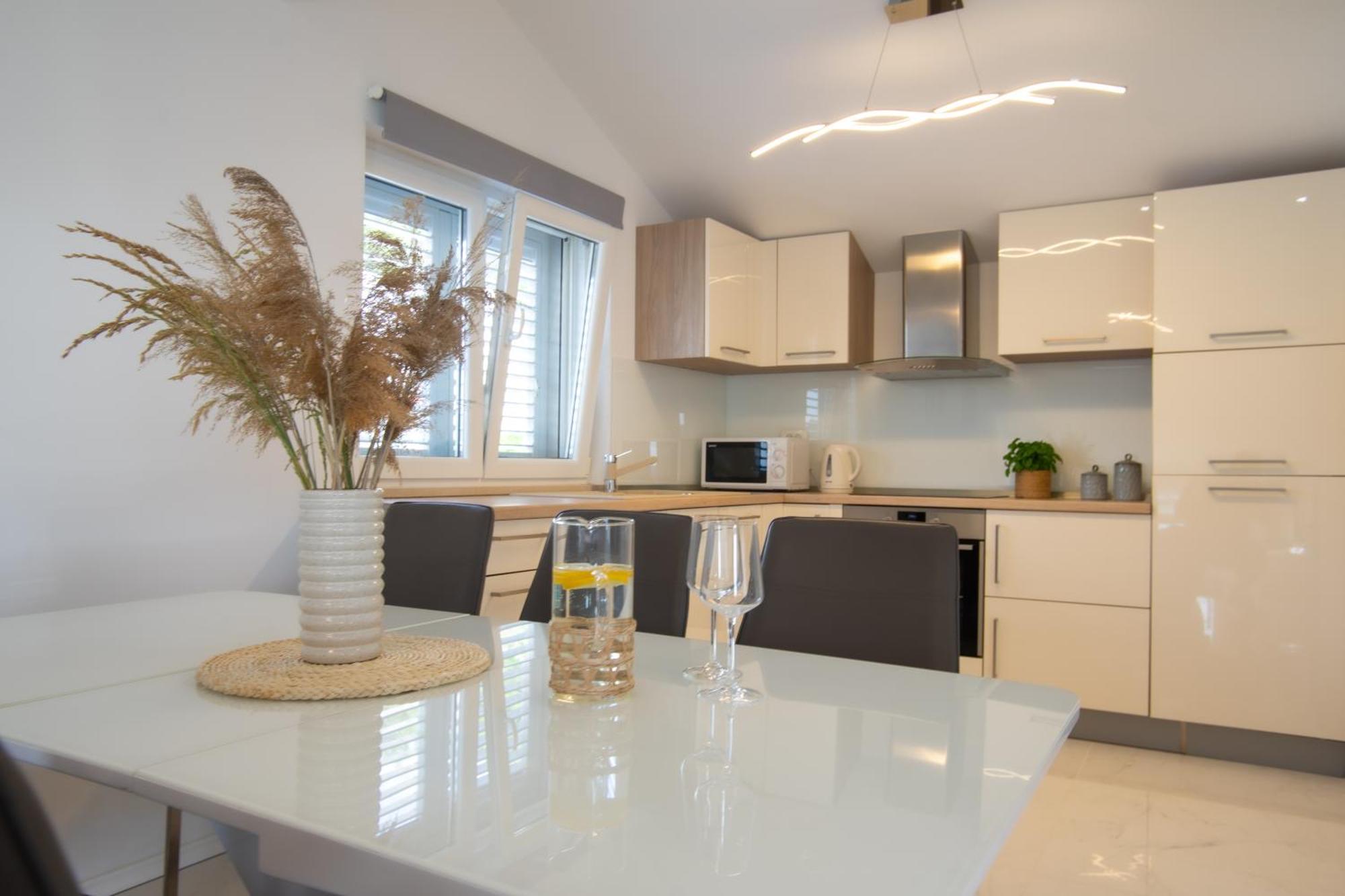 Apartment Antun - Adriatic Coast Retreat Blace Phòng bức ảnh